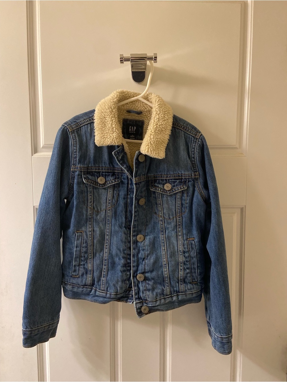 Boys Gap Jean jacket with sherpa size M